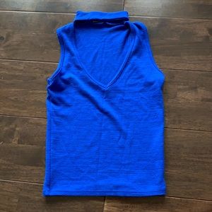 Choker neck tank top